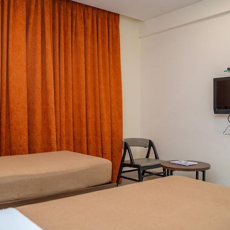 Hotel Dreamland Πούνε Εξωτερικό φωτογραφία