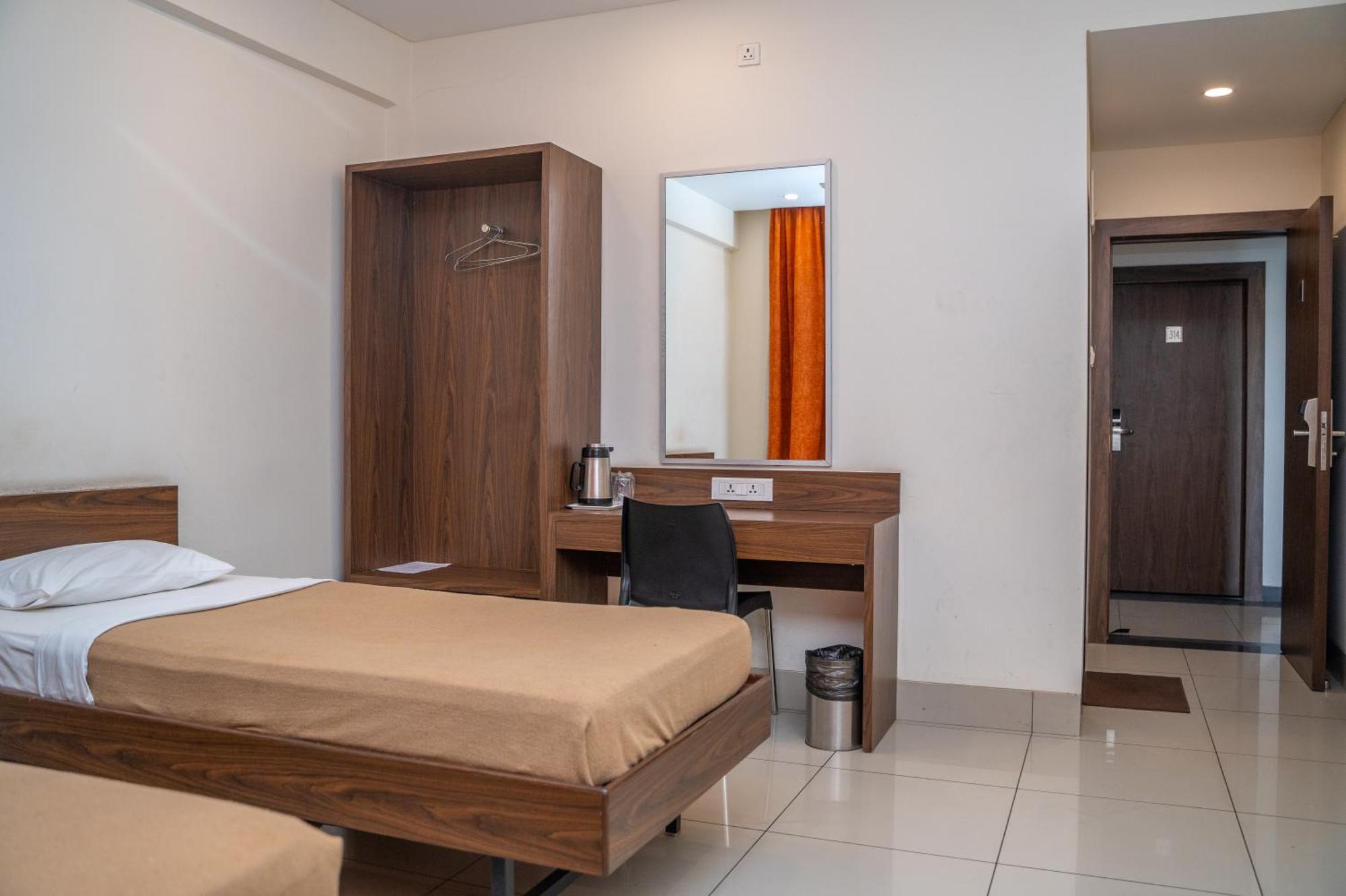 Hotel Dreamland Πούνε Εξωτερικό φωτογραφία